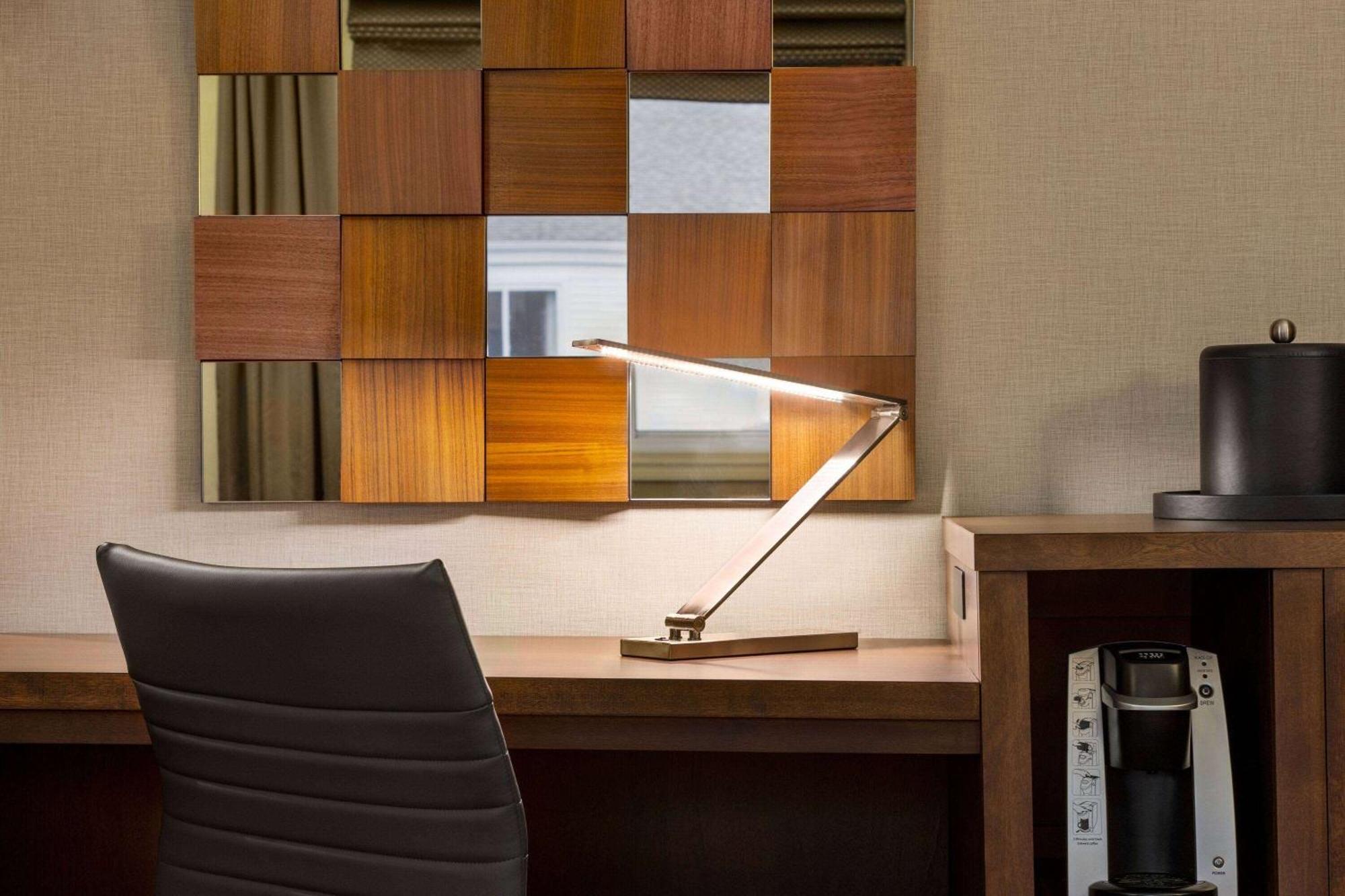 Atlantic Host Hotel, Trademark Collection By Wyndham 4*